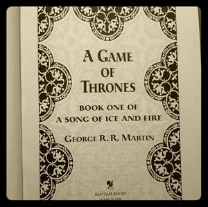 A Game of Thrones: Book 1 of a Song of Ice & Fire